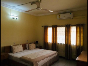 Room in BB - Double Room with Garden View in Accra